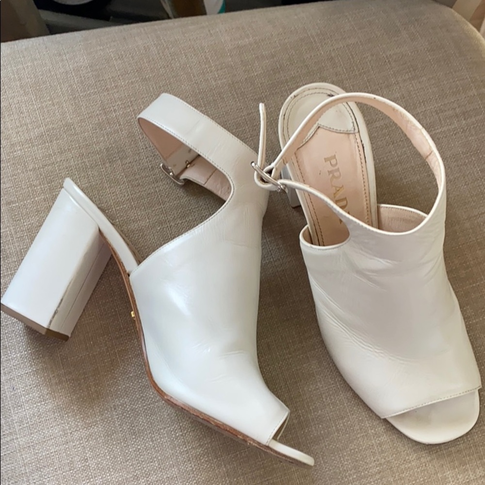 PRADA white leather peep toe shoes size 40